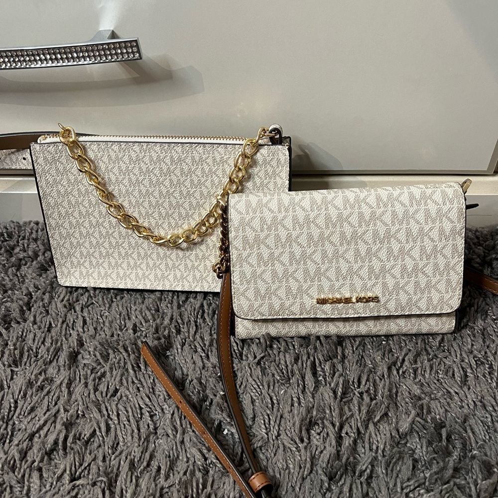 MICHAEL KORS BOTH FANNY PACK AND SIDE PURSE
